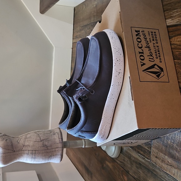 New! Volcom Women's Durable Gray Canvas Casual Composite Toe Work Shoes. Size 7W - Picture 6 of 11